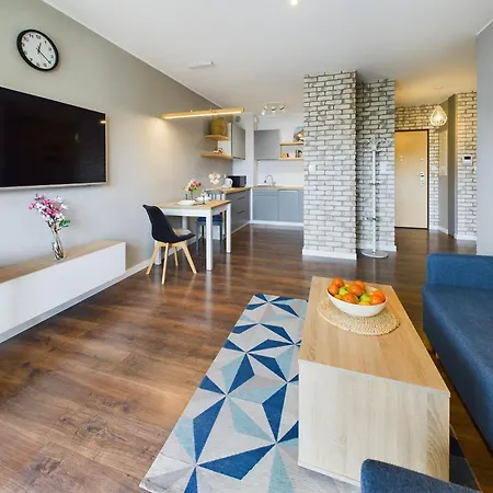 Browar Gdanski One Bedroom With Free Parking By Renters 4* Gdansk