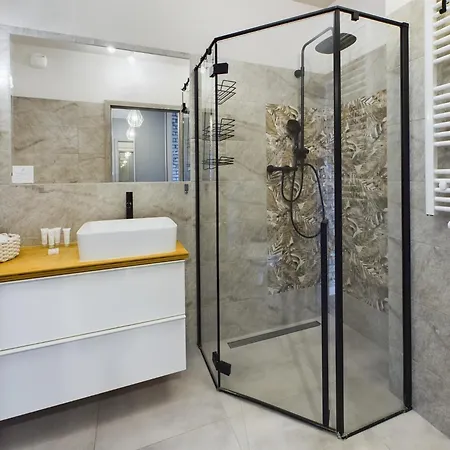 Browar Gdanski One Bedroom With Free Parking By Renters Gdańsk