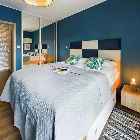 Lägenhetshotell Browar Gdanski One Bedroom With Free Parking By Renters 4*