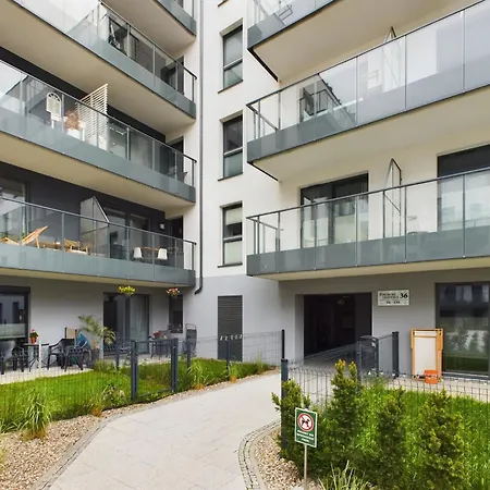 Browar Gdanski One Bedroom With Free Parking By Renters Gdańsk